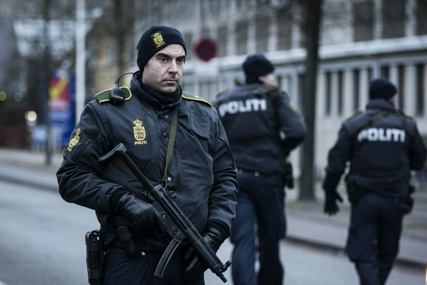 Droni a Copenaghen: chiusa l'area attorno all'ambasciata USA. Vertice Nato in città oggi