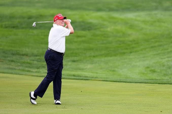 Washington, fino a 49 milioni di dollari per rinnovare il campo da golf voluto da Trump