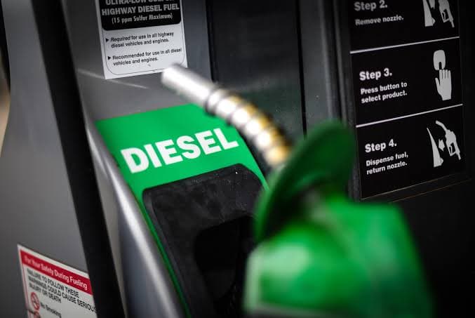 Trump lancia un ultimatum sul diesel: l'Europa sotto pressione, Regno Unito tra i più vulnerabili