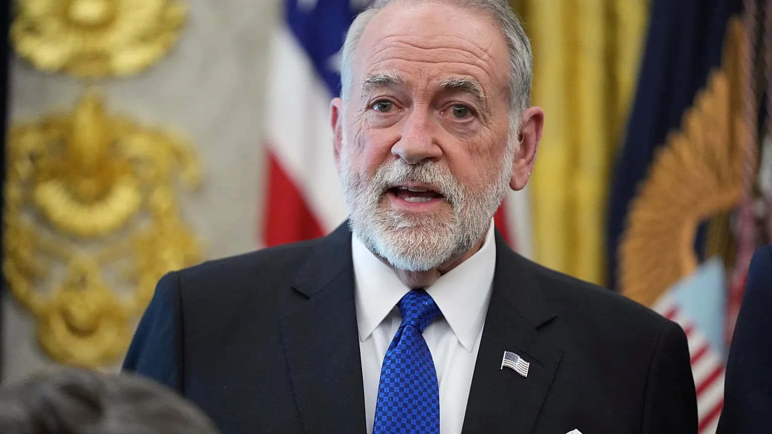 Huckabee critica l'assedio dei coloni in Cisgiordania: «Un atto di terrorismo»