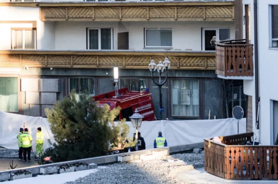 Crans-Montana, sale a quattro il numero degli indagati