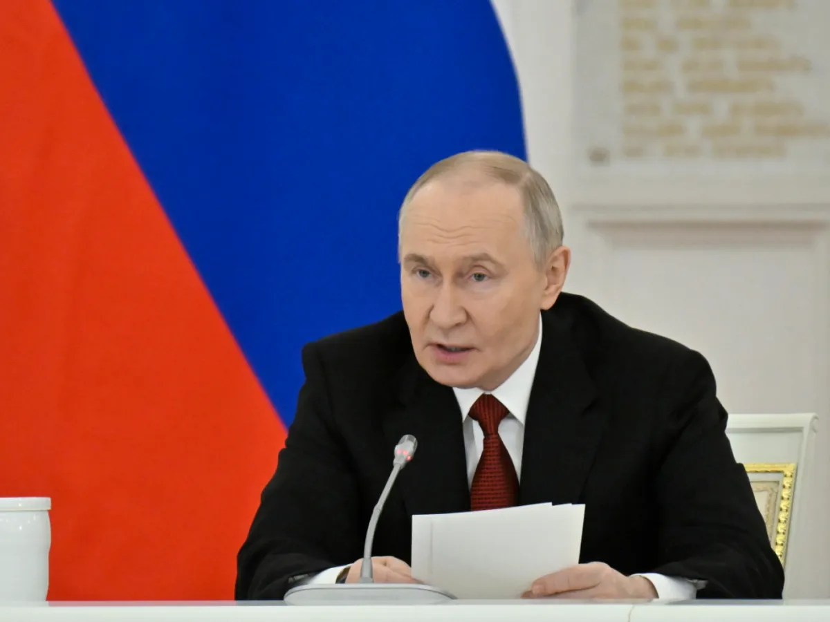 Elezioni in Russia: Putin esorta al voto per mostrare l'unità del Paese. La guerra influenza le urne