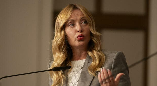 Caso Regeni, scontro politico su Tajani. Meloni: «Tenere aperto il dialogo con l’Egitto»