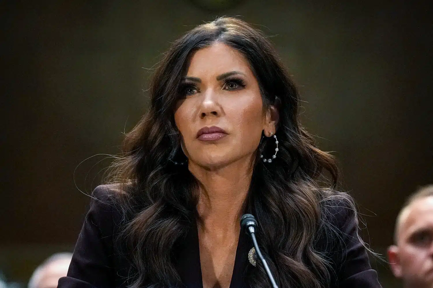 Trump sostituisce Kristi Noem: Markwayne Mullin nuovo segretario alla Sicurezza interna