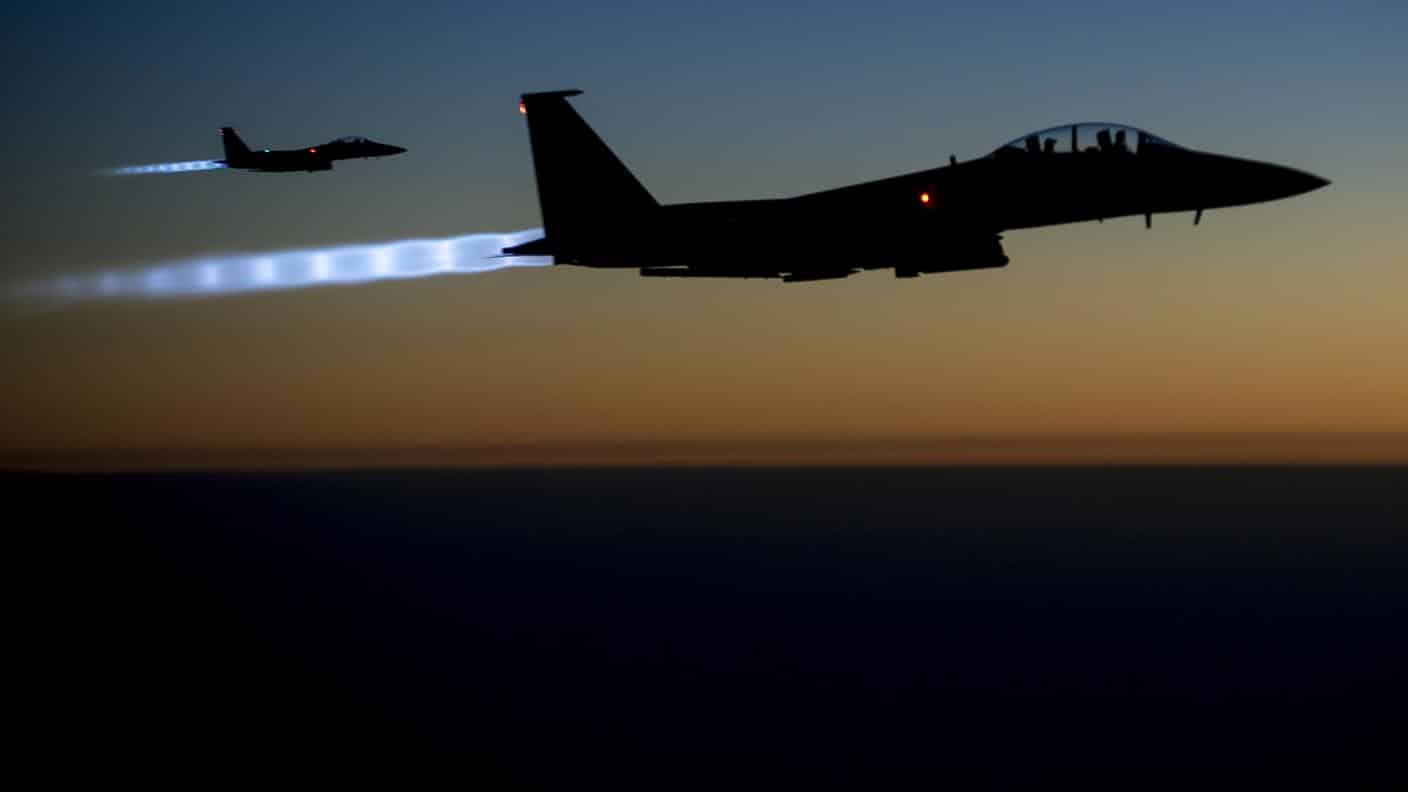 Siria, raid usa contro postazioni Isis